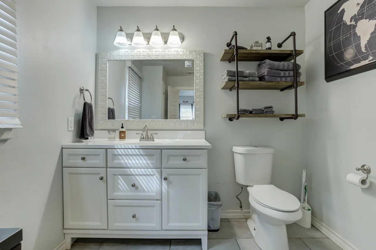 Photo 29 — 2515 33rd Street, Lubbock, TX 79410