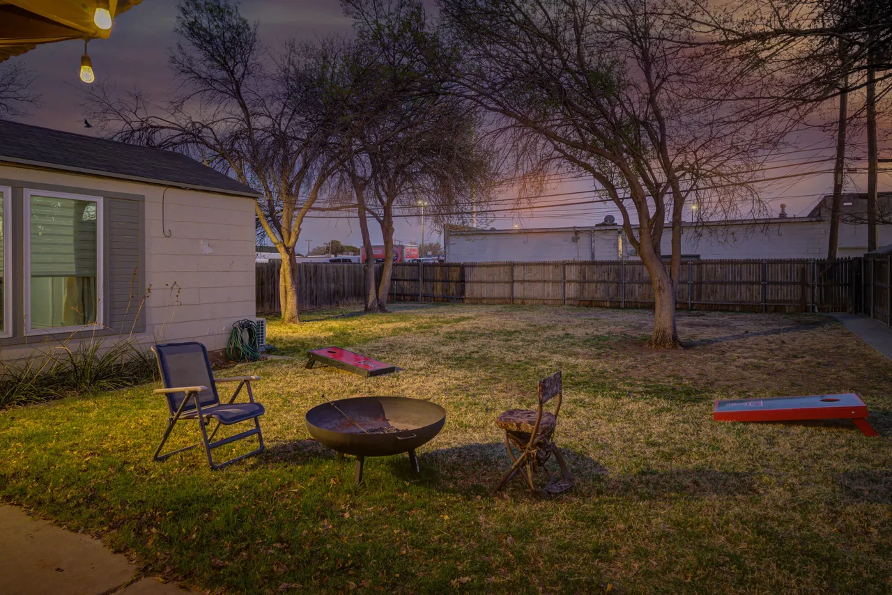 Photo 41 — 2515 33rd Street, Lubbock, TX 79410