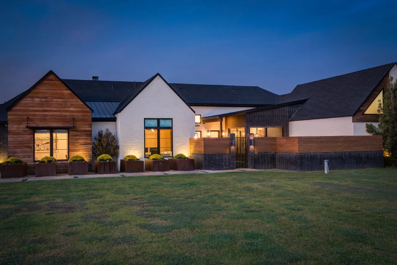 Photo 3 — 8114 County Rd 7000, Lubbock, TX 79407