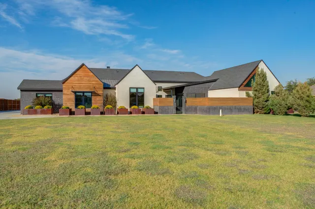 Photo 6 — 8114 County Rd 7000, Lubbock, TX 79407