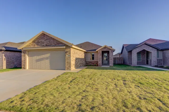 Photo 3 — 6913 13th Street, Lubbock, TX 79416