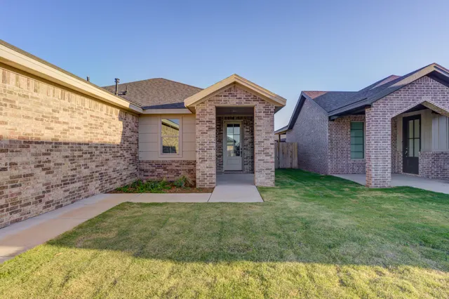 Photo 4 — 6913 13th Street, Lubbock, TX 79416