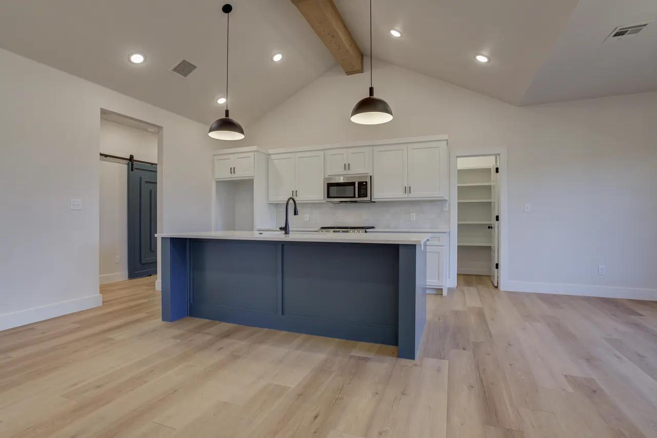 Photo 15 — 6913 13th Street, Lubbock, TX 79416