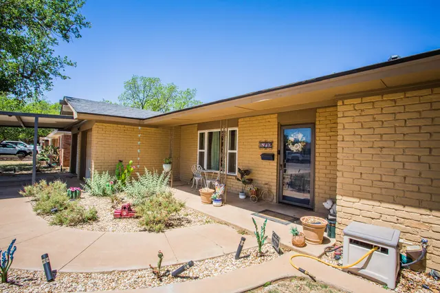 Photo 3 — 5202 44th Street, Lubbock, TX 79414