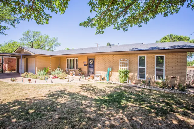 Photo 4 — 5202 44th Street, Lubbock, TX 79414