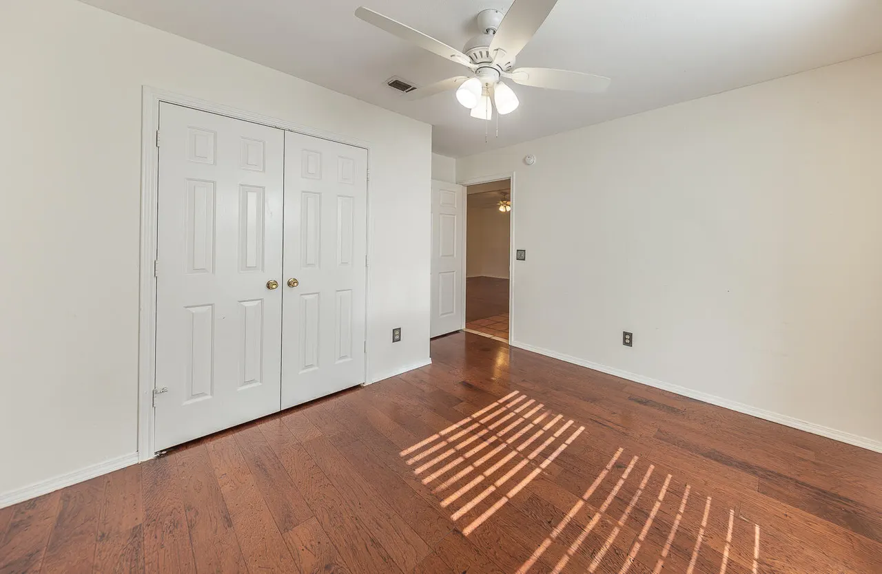 Photo 13 — 1036 Iola Avenue, Lubbock, TX 79416