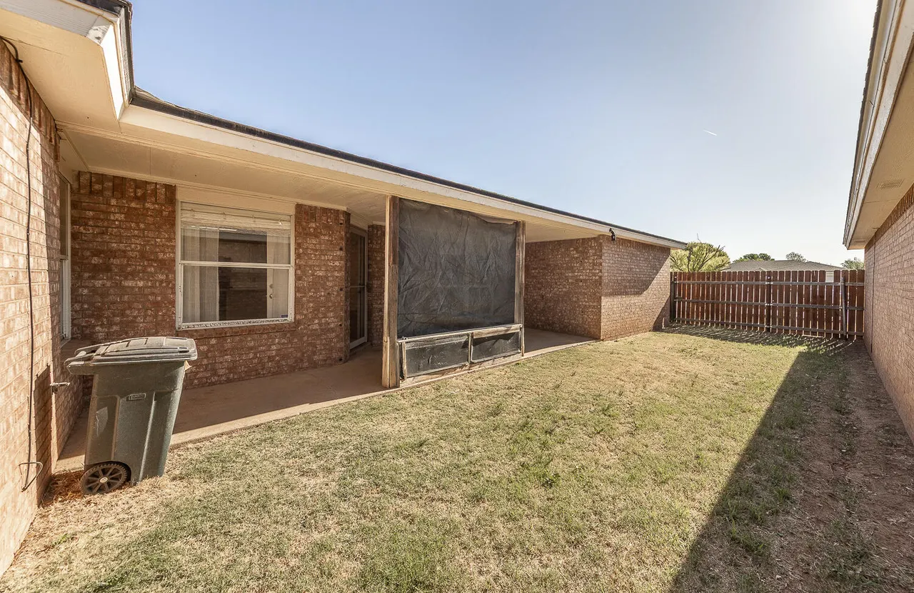 Photo 18 — 1036 Iola Avenue, Lubbock, TX 79416