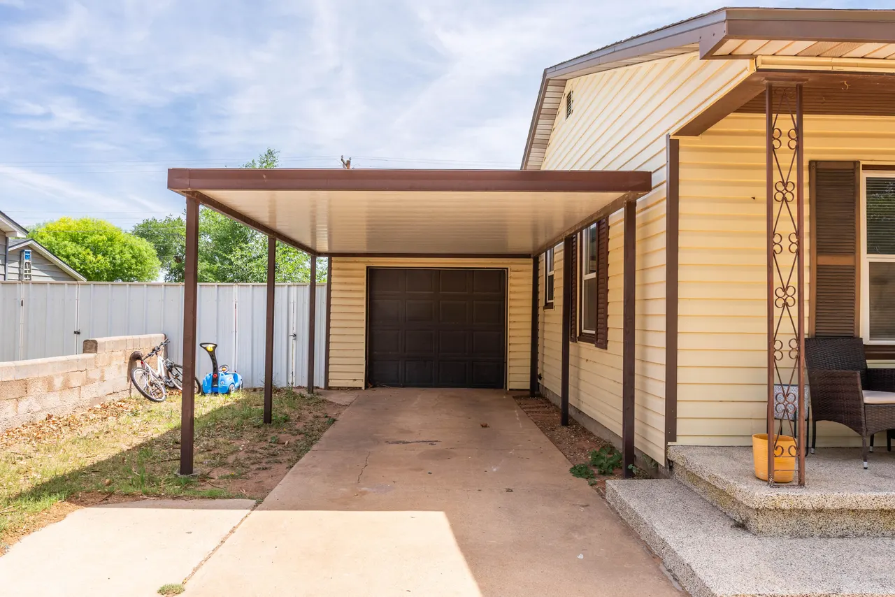 Photo 25 — 203 SW 14th Street, Seminole, TX 79360