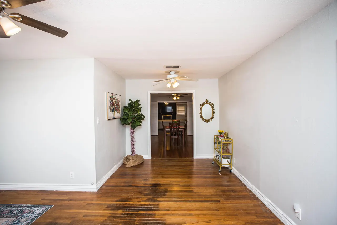 Photo 5 — 2408 32nd Street, Lubbock, TX 79411