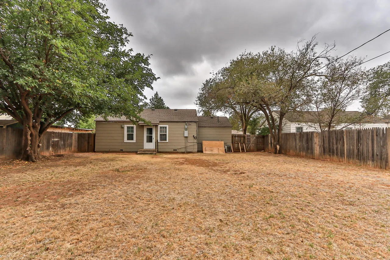 Photo 16 — 2508 35th Street, Lubbock, TX 79413