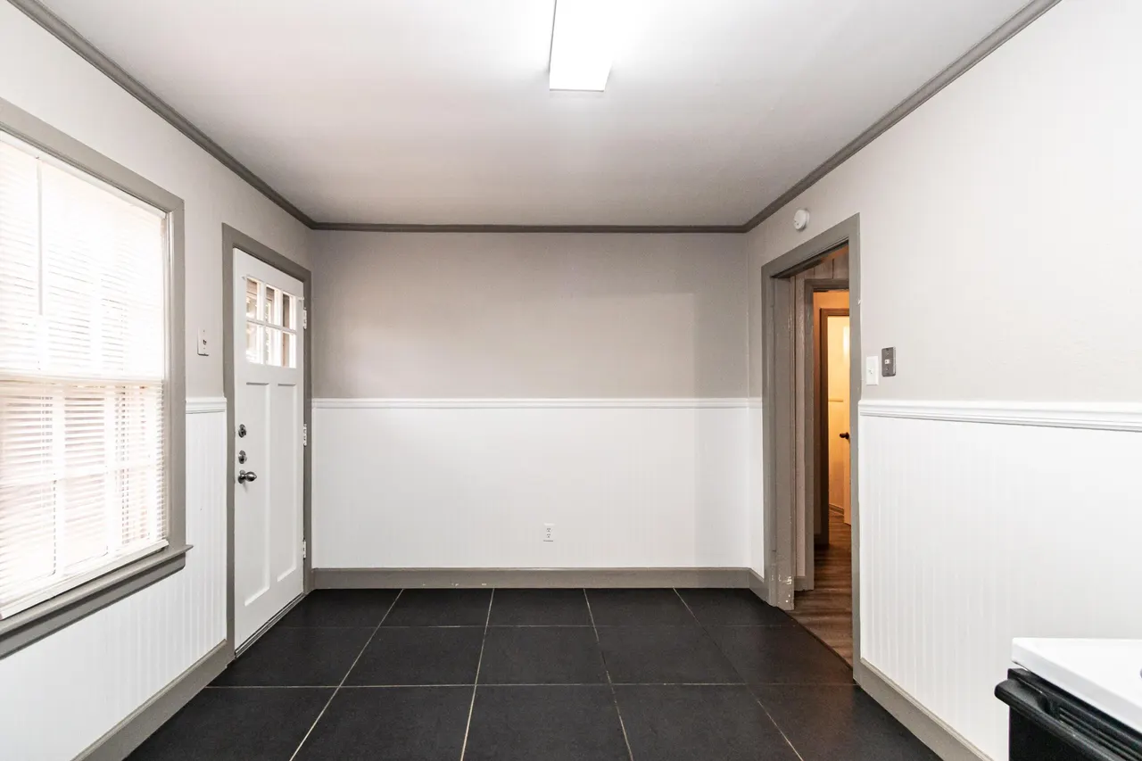 Photo 9 — 2508 35th Street, Lubbock, TX 79413