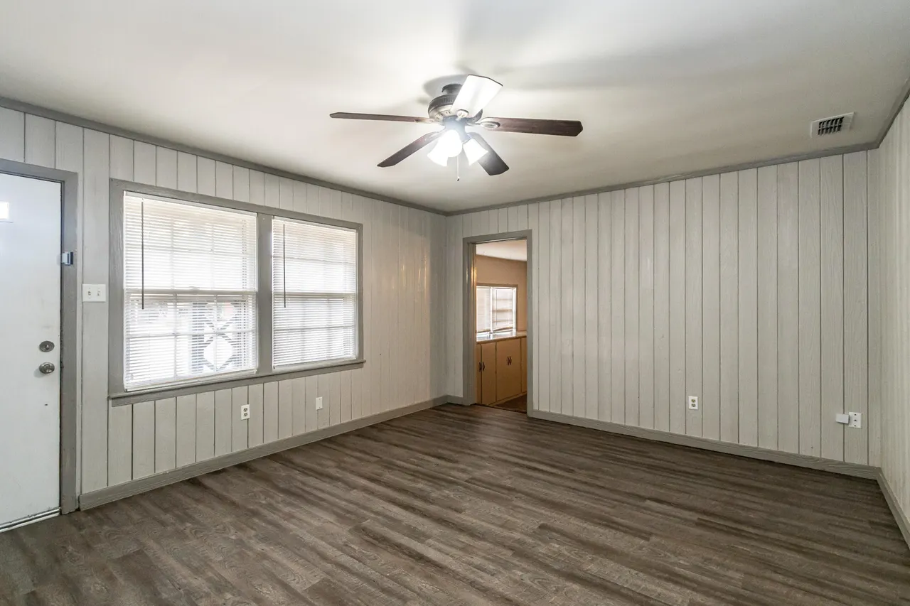 Photo 3 — 2508 35th Street, Lubbock, TX 79413