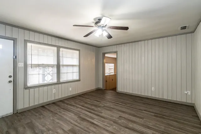 Photo 3 — 2508 35th Street, Lubbock, TX 79413