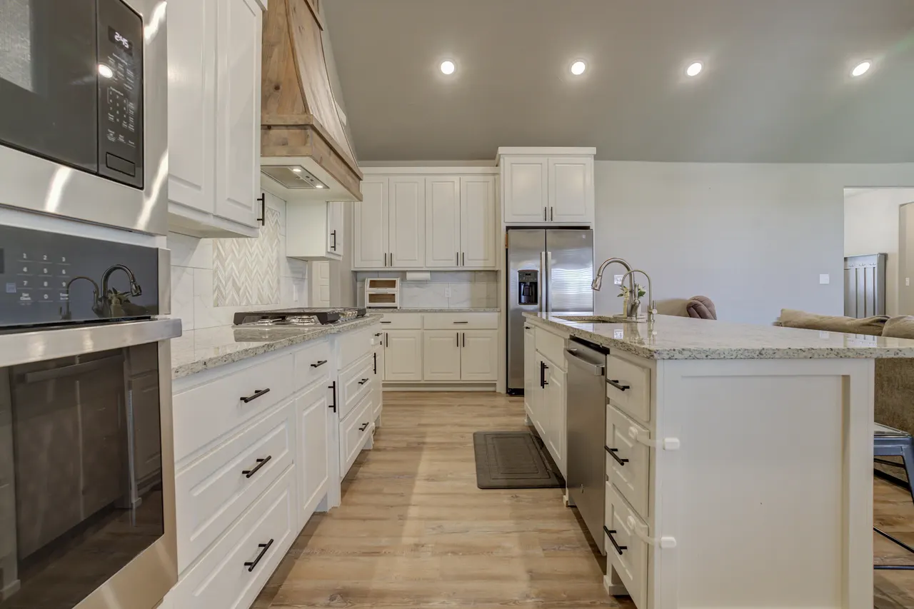 Photo 13 — 6952 101st Street, Lubbock, TX 79424