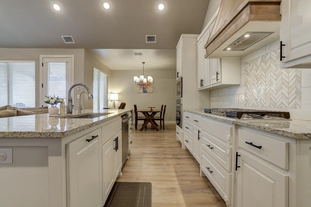Photo 14 — 6952 101st Street, Lubbock, TX 79424