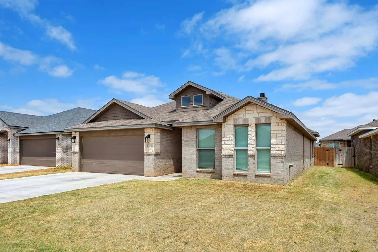 Photo 2 — 2014 142nd Street, Lubbock, TX 79423