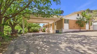 Sold home at 590 Comanche Drive