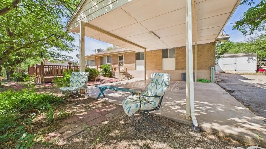 Photo 4 — 590 Comanche Drive, Lubbock, TX 79404