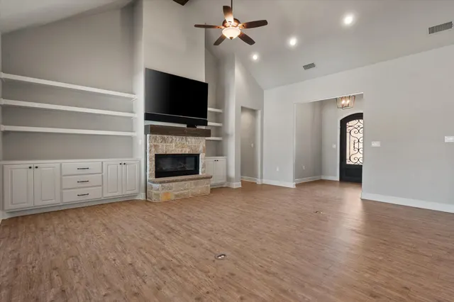 Photo 8 — 1210 N 14th Place, Wolfforth, TX 79382