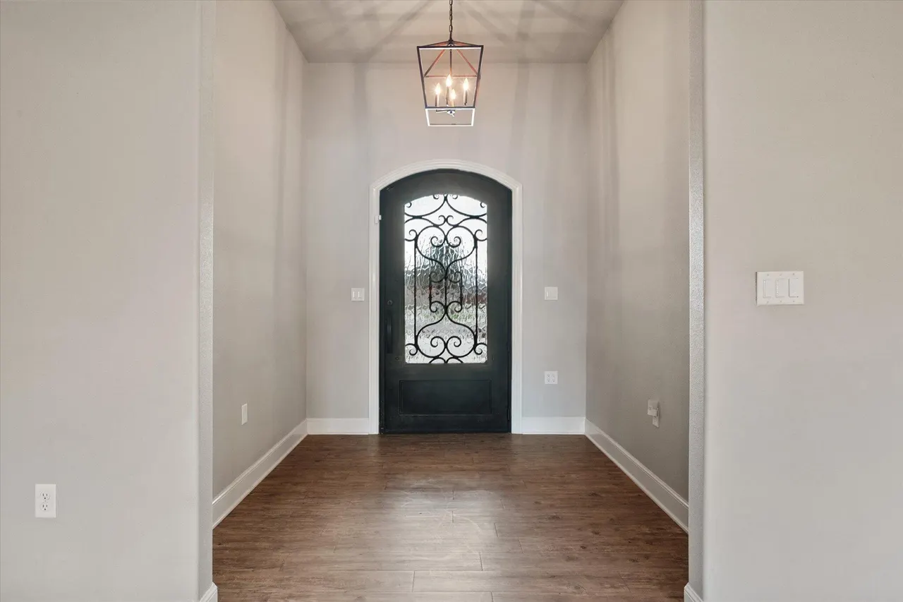 Photo 9 — 1210 N 14th Place, Wolfforth, TX 79382