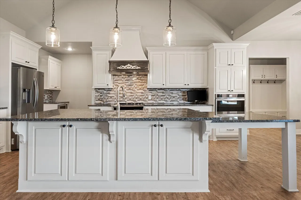 Photo 11 — 1210 N 14th Place, Wolfforth, TX 79382