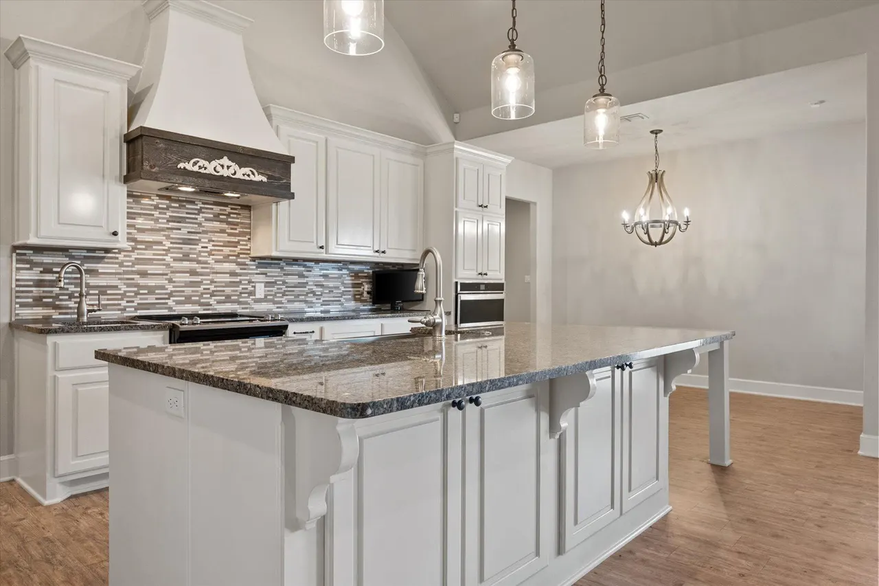 Photo 12 — 1210 N 14th Place, Wolfforth, TX 79382