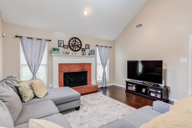 Photo 3 — 901 Kirby Avenue, Lubbock, TX 79416