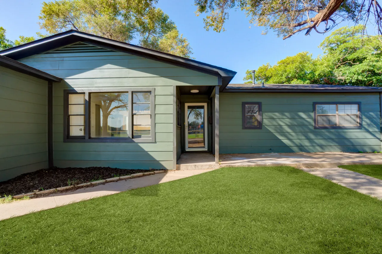 Front exterior — 4008 26th Street, Lubbock, TX 79410