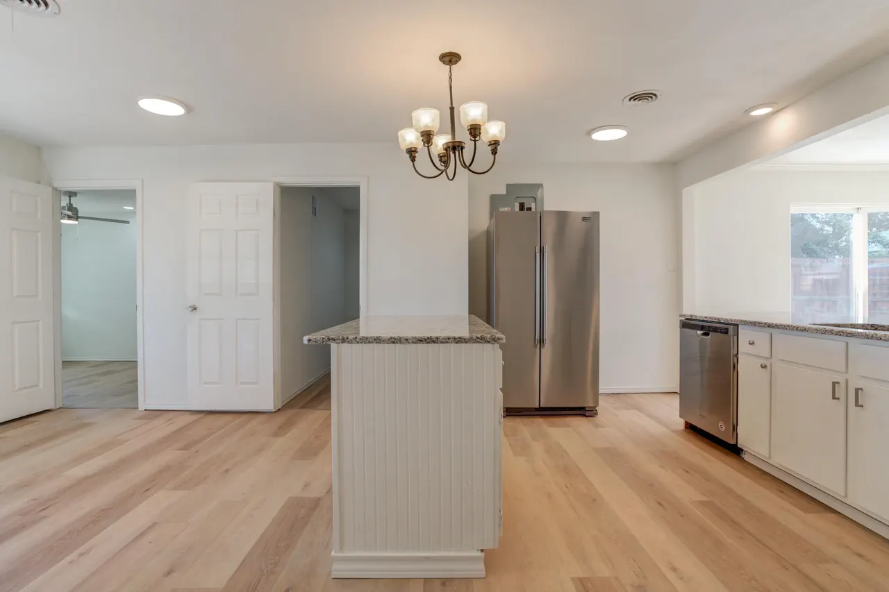 Photo 5 — 4008 26th Street, Lubbock, TX 79410