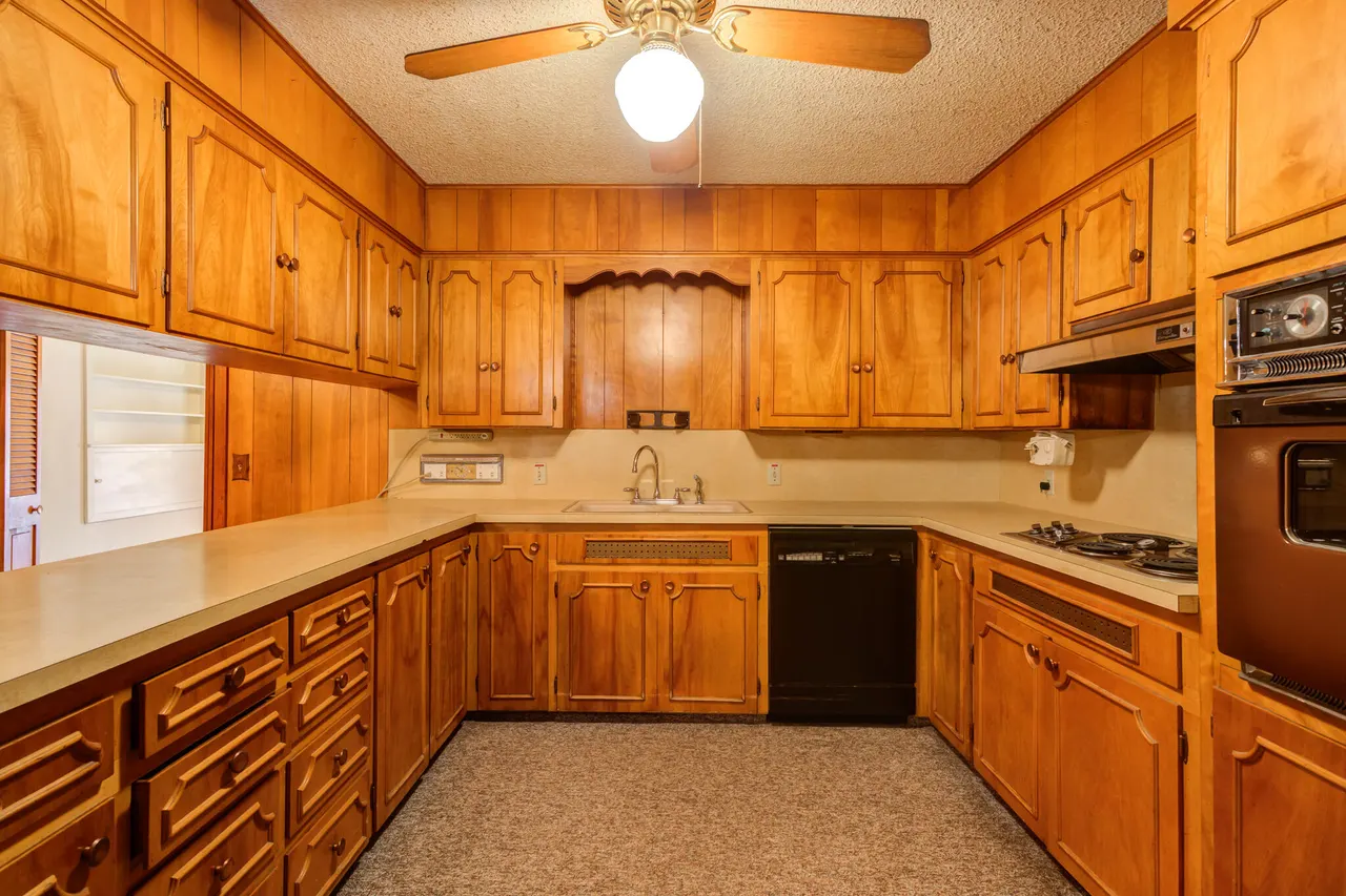 Photo 12 — 111 E 13th Street, Littlefield, TX 79339