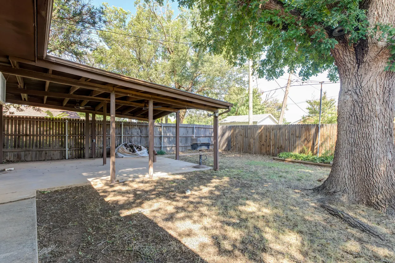 Photo 33 — 111 E 13th Street, Littlefield, TX 79339