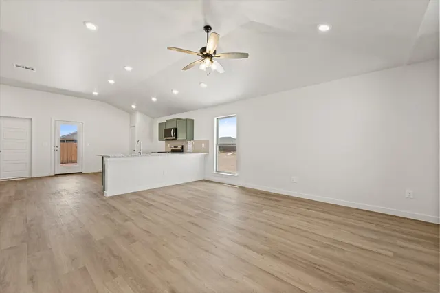 Photo 6 — 5615 Smith Street, Lubbock, TX 79416
