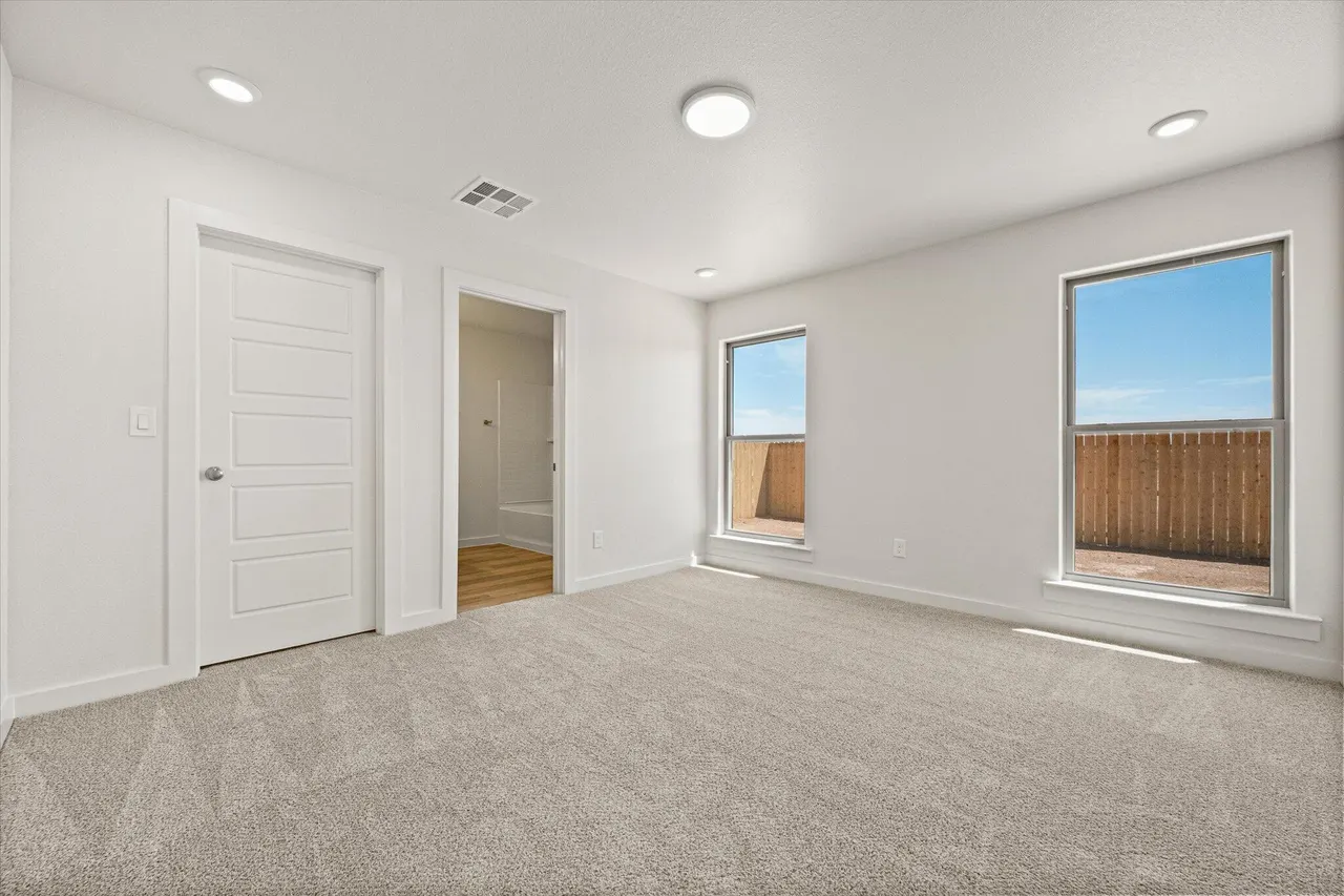 Photo 17 — 5615 Smith Street, Lubbock, TX 79416
