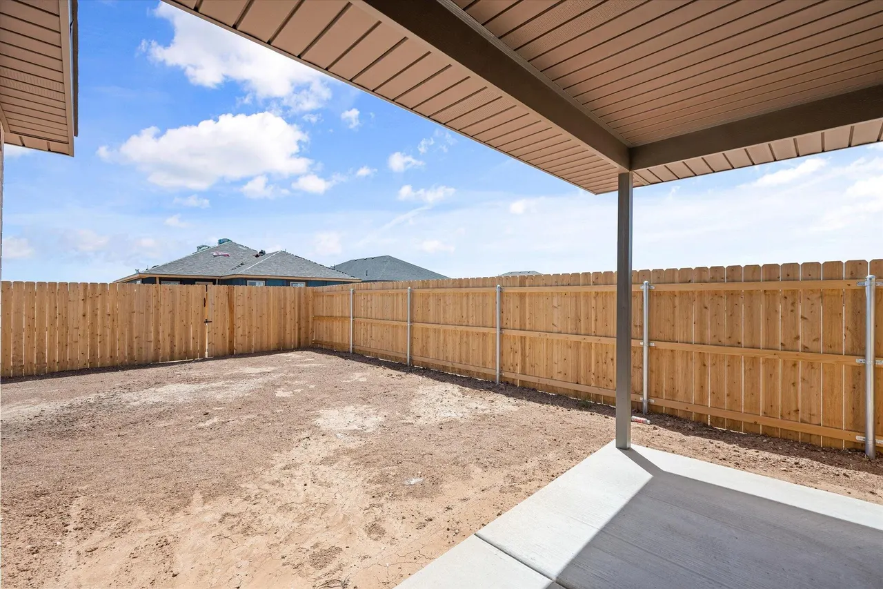 Photo 25 — 5615 Smith Street, Lubbock, TX 79416