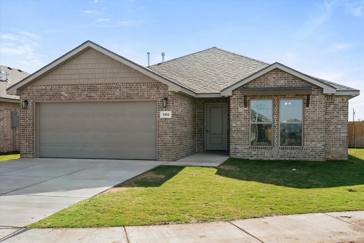 Photo 3 — 2404 Helena Avenue, Lubbock, TX 79407