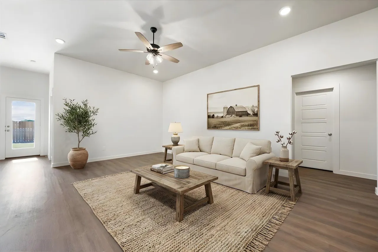 Photo 6 — 2404 Helena Avenue, Lubbock, TX 79407