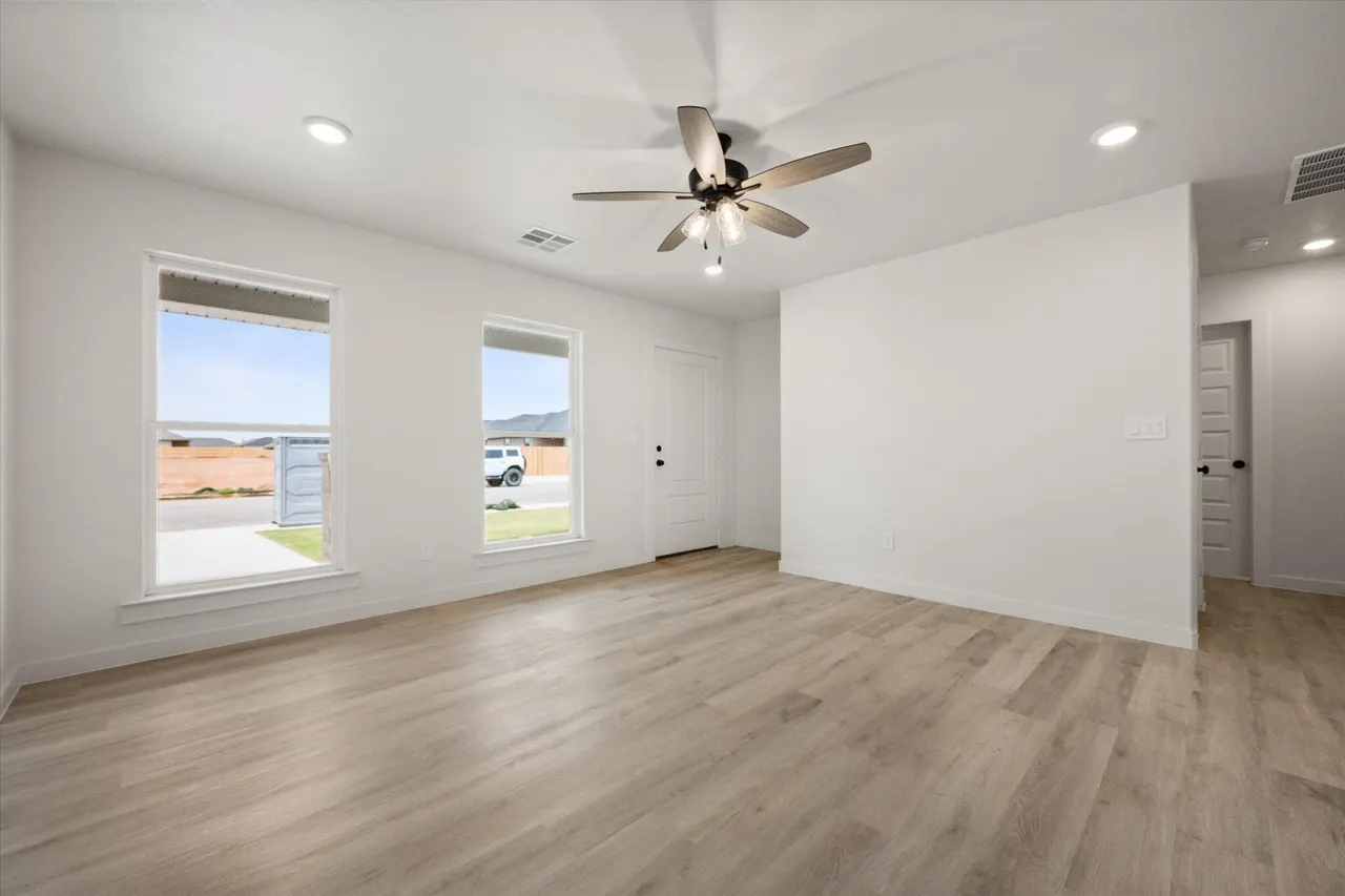Photo 6 — 7417 64th Street, Lubbock, TX 79407