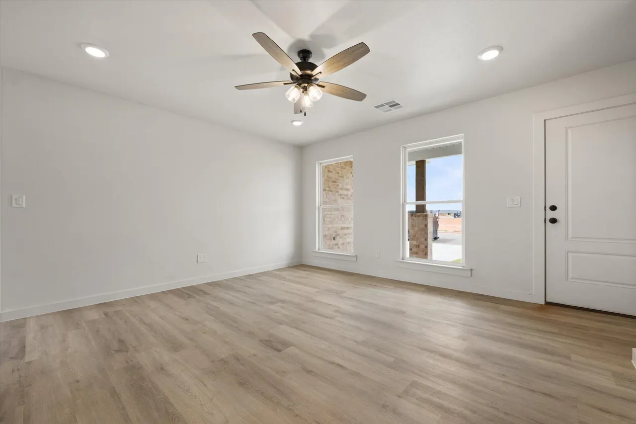 Photo 5 — 7417 64th Street, Lubbock, TX 79407