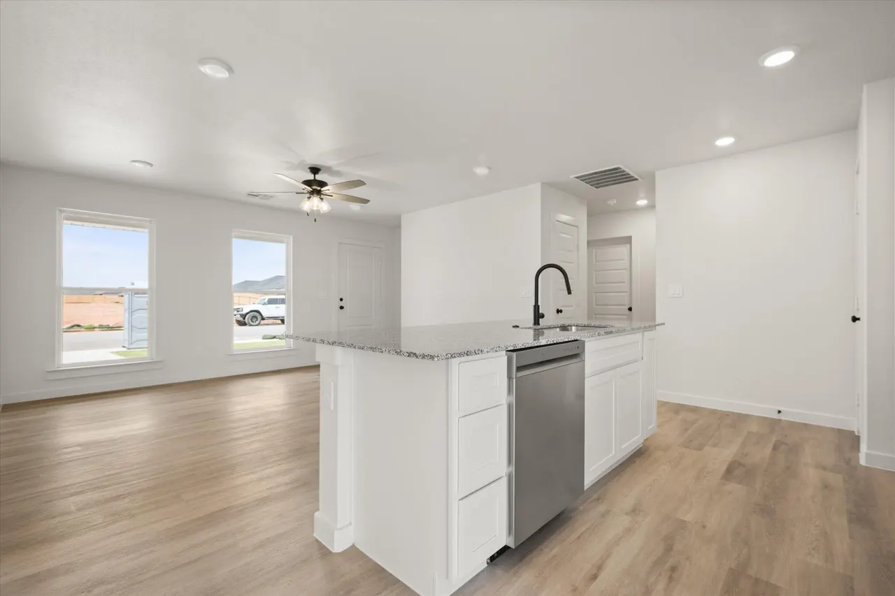Photo 10 — 7417 64th Street, Lubbock, TX 79407