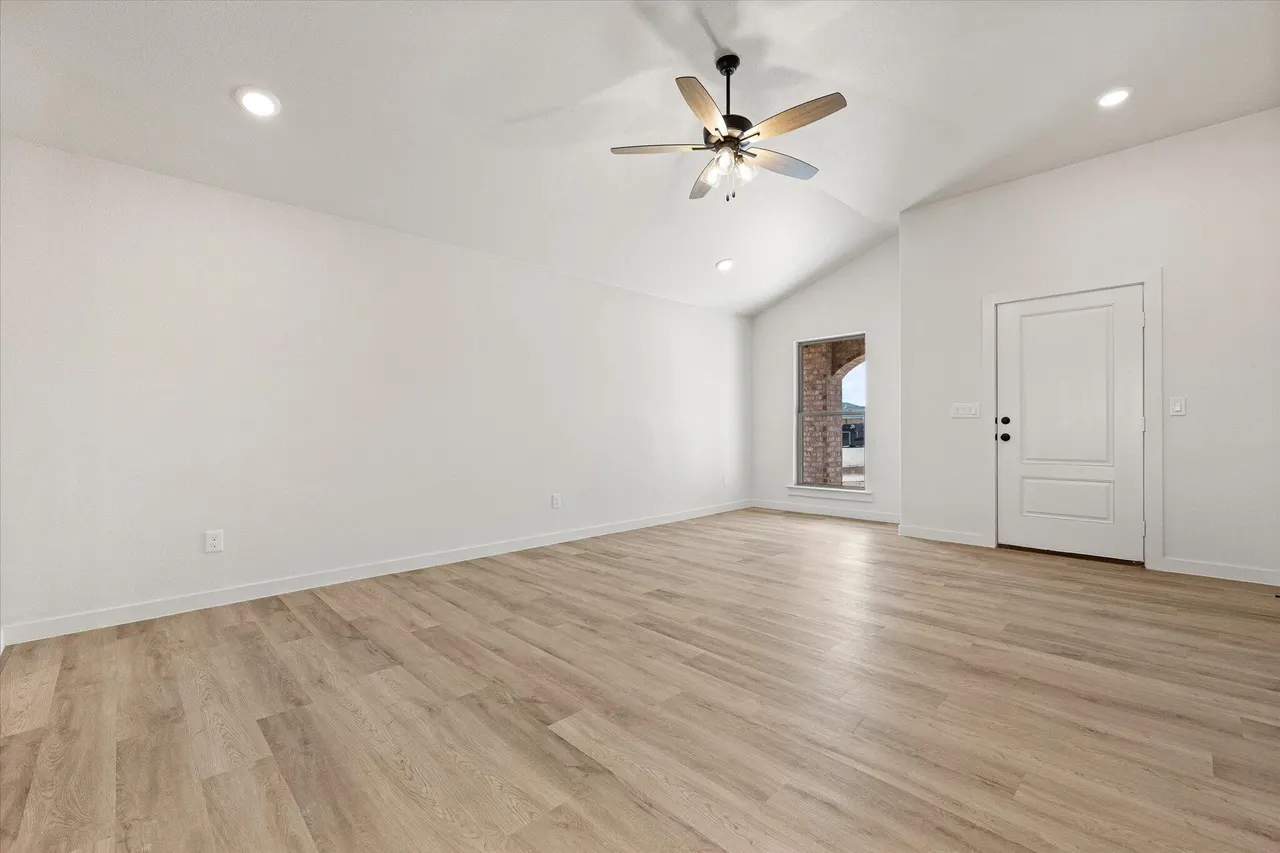 Photo 8 — 6315 Venita Avenue, Lubbock, TX 79407