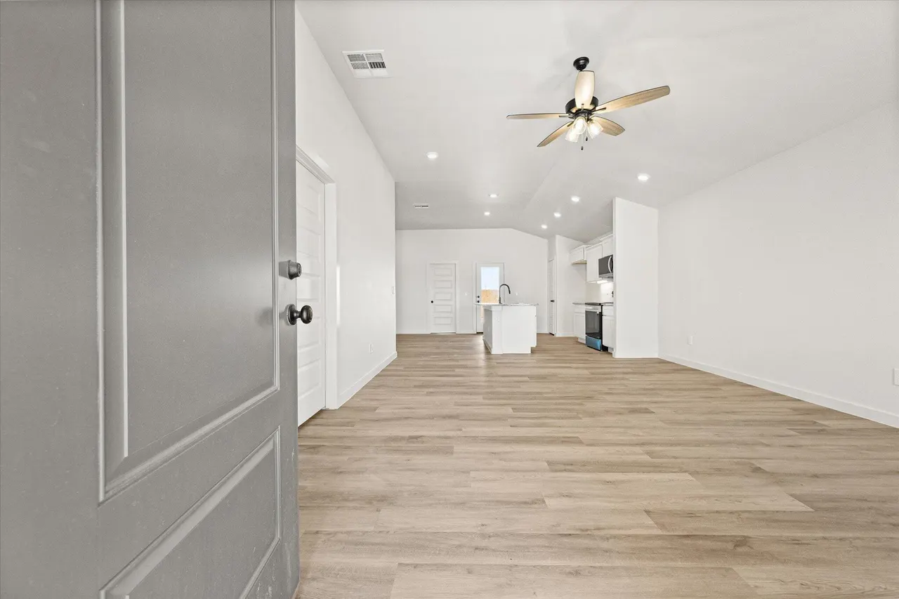 Photo 4 — 6315 Venita Avenue, Lubbock, TX 79407