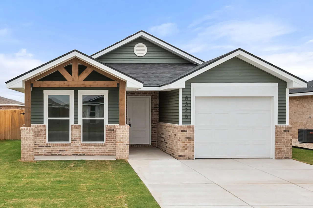 Photo 2 — 8325 24th Street, Lubbock, TX 79407