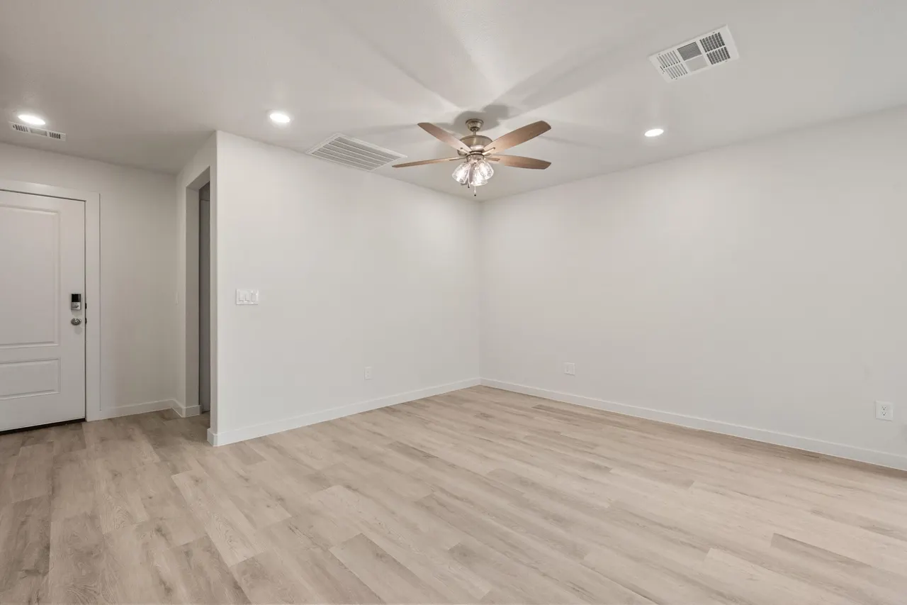 Photo 7 — 8325 24th Street, Lubbock, TX 79407