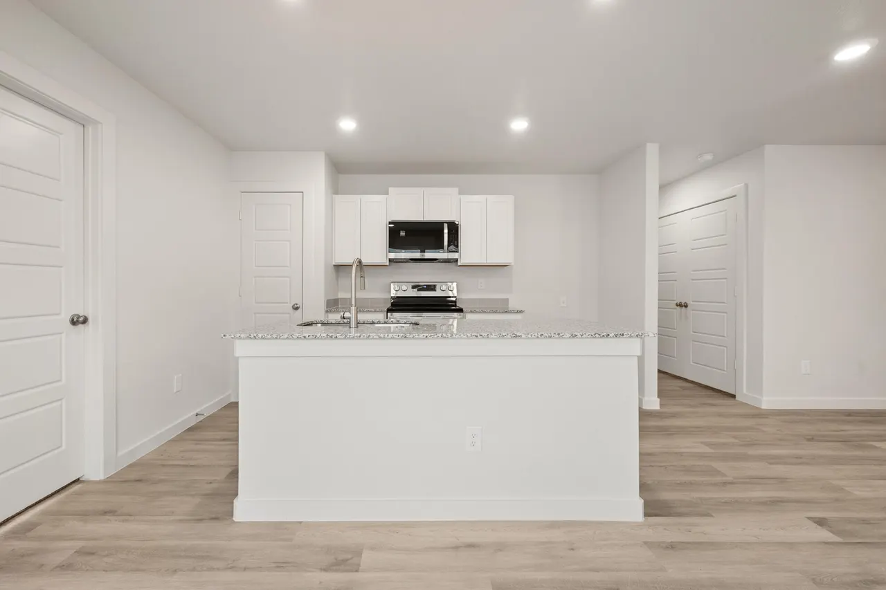 Photo 11 — 8325 24th Street, Lubbock, TX 79407