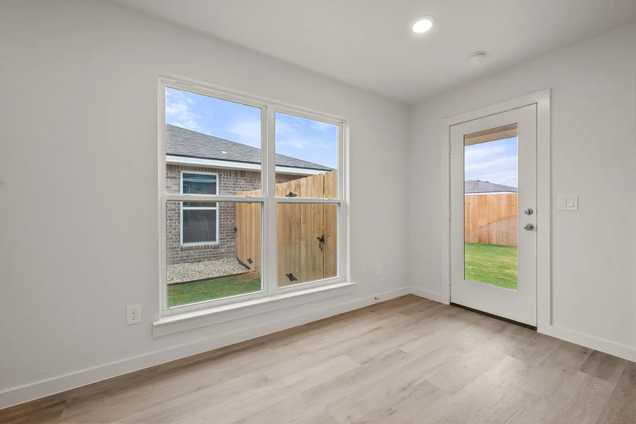 Photo 16 — 8325 24th Street, Lubbock, TX 79407