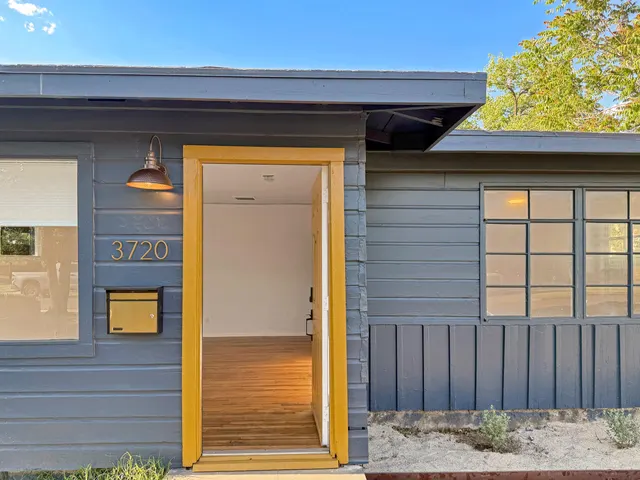 Photo 2 — 3720 32nd Street, Lubbock, TX 79410