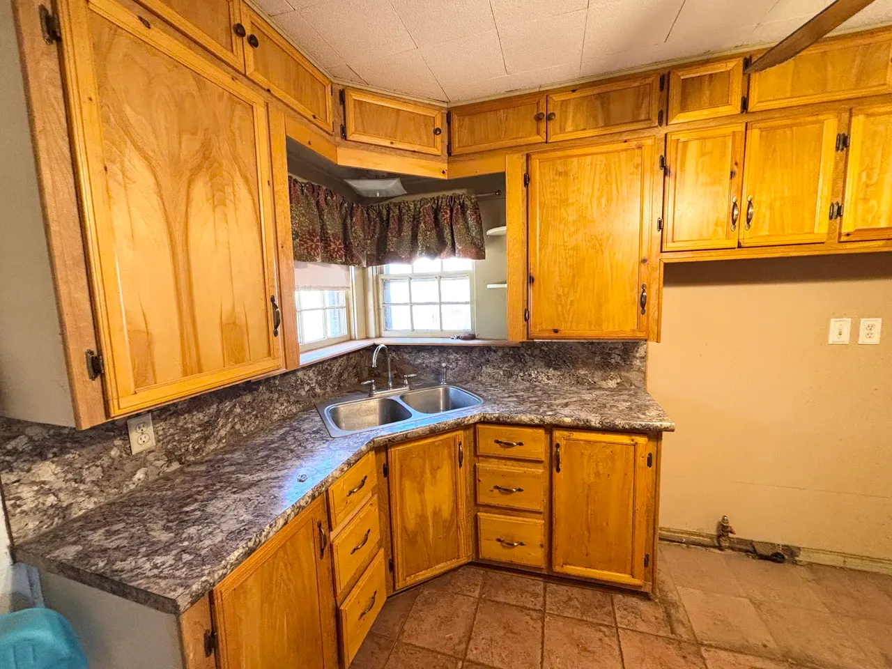 Photo 5 — 1205 Avenue E, Abernathy, TX 79311