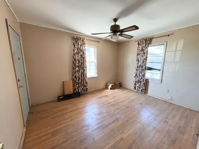 Photo 8 — 1205 Avenue E, Abernathy, TX 79311