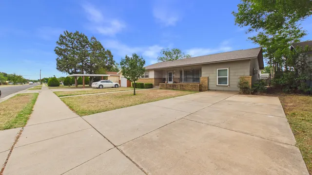 Photo 3 — 2609 46th Street, Lubbock, TX 79413