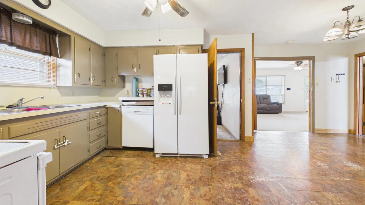 Photo 13 — 2609 46th Street, Lubbock, TX 79413